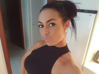 Amateursex mit Mina Massimo